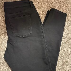Black skinny jeans